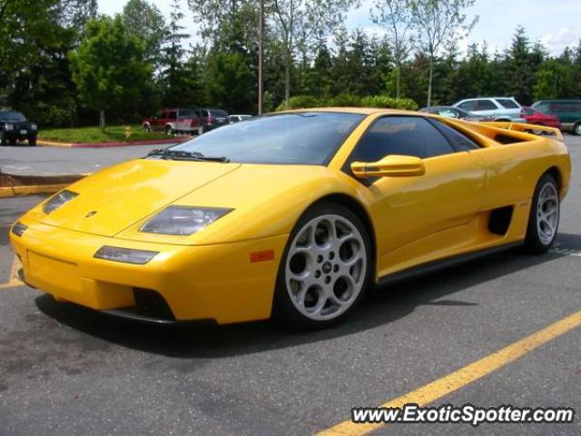 Lamborghini Diablo spotted in Kirkland, Washington