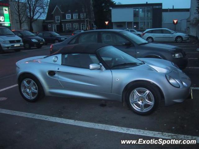 Lotus Elise spotted in Deinze, Belgium