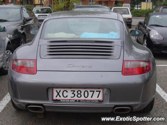 Porsche 911 spotted in Maranello, Italy