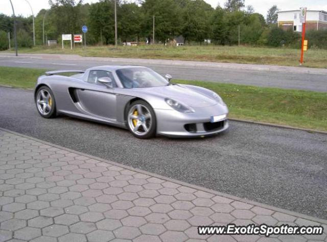 Porsche Carrera GT spotted in Hamburg, Germany