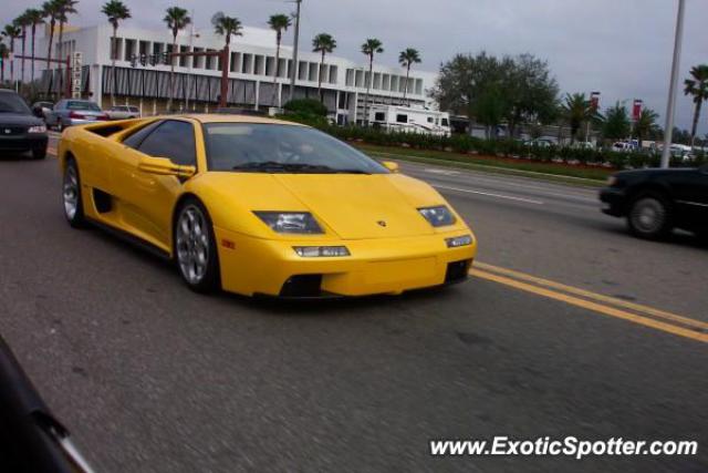 Lamborghini Diablo spotted in Sarasota, Florida