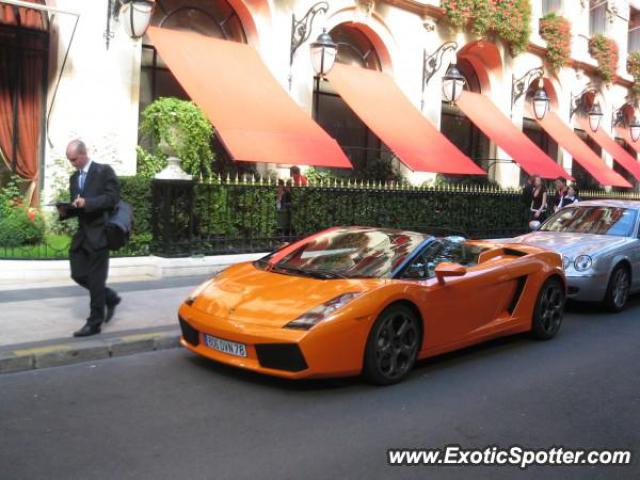 Lamborghini Gallardo spotted in PARIS, France