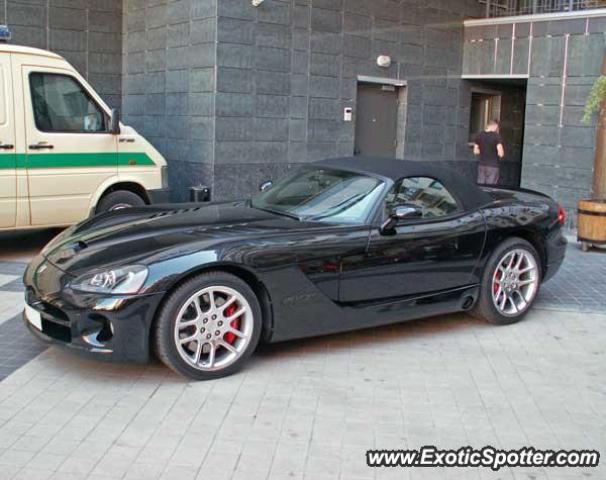 Dodge Viper spotted in Kyiv, Ukraine