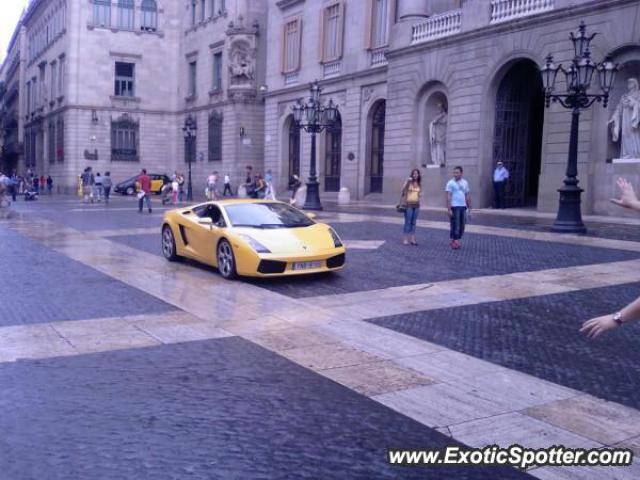 Lamborghini Gallardo spotted in Barcellona, Spain