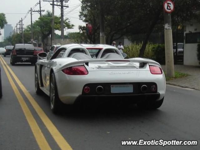 Porsche Carrera GT spotted in São Paulo, Brazil