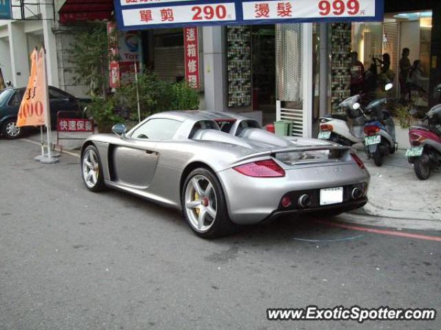 Porsche Carrera GT spotted in Taichung, Taiwan