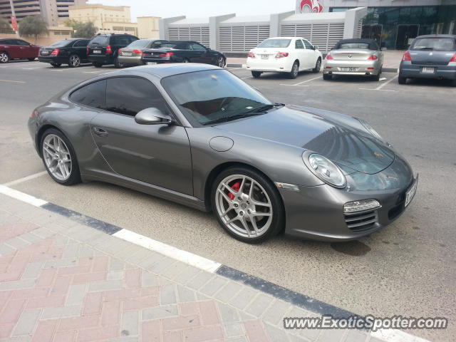 Porsche 911 spotted in Dubai, United Arab Emirates