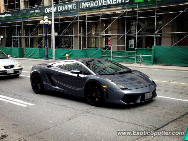 Lamborghini Gallardo spotted in Toronto, Canada