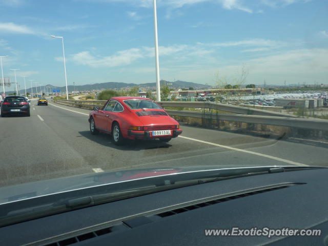 Porsche 911 spotted in Barcelona, Spain