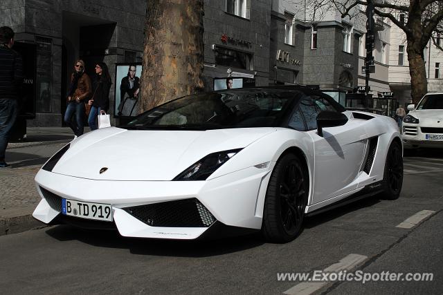 Lamborghini Gallardo spotted in Berlin, Germany