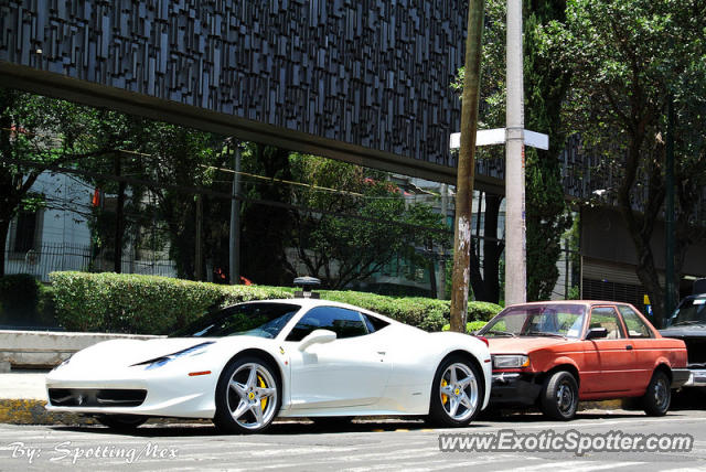 Ferrari 458 Italia spotted in Mexico City, Mexico