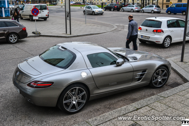 Mercedes SLS AMG spotted in Munich, Germany