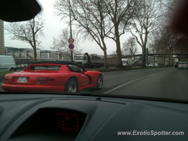 Dodge Viper spotted in Paris, France