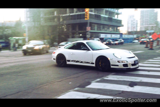 Porsche 911 GT3 spotted in Toronto, Canada