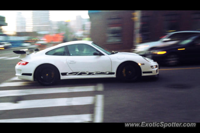 Porsche 911 GT3 spotted in Toronto, Canada