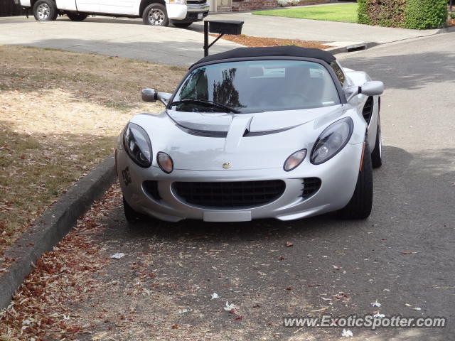 Lotus Elise spotted in Santa Rosa, United States