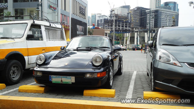 Porsche 911 spotted in Taguig City, Philippines