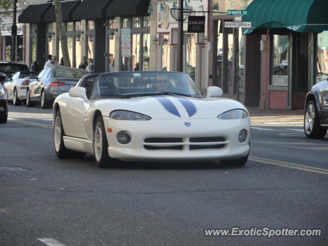 Dodge Viper spotted in Red Bank, New Jersey