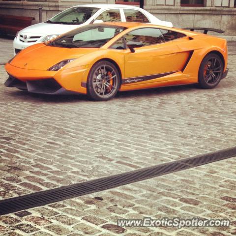 Lamborghini Gallardo spotted in Montreal, Canada