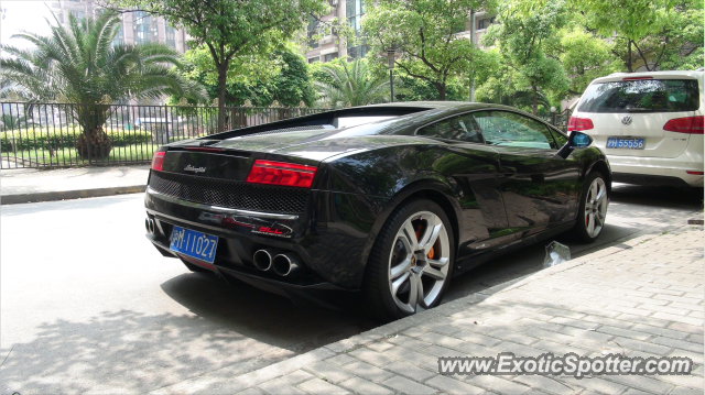 Lamborghini Gallardo spotted in Shanghai, China