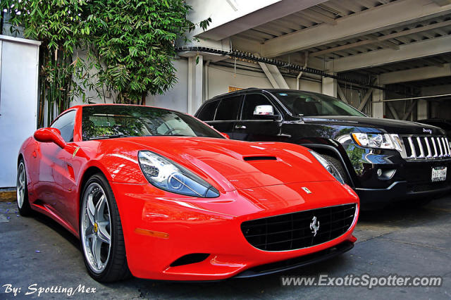 Ferrari California spotted in Mexico City, Mexico