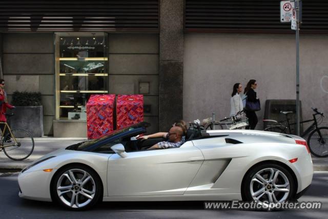 Lamborghini Gallardo spotted in Toronto, Canada