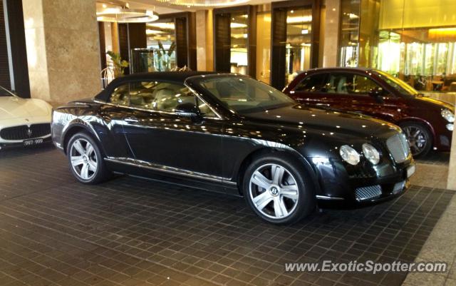 Bentley Continental spotted in Melbourne, Australia