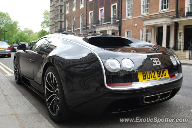 Bugatti Veyron spotted in London, United Kingdom