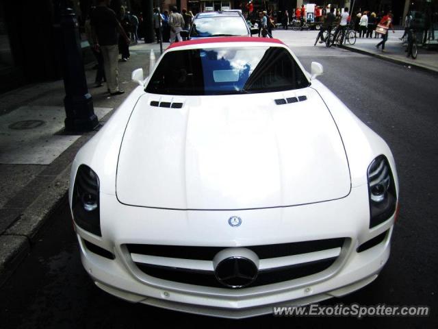 Mercedes SLS AMG spotted in Toronto, Canada