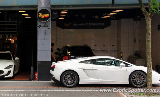 Lamborghini Gallardo spotted in Shanghai, China