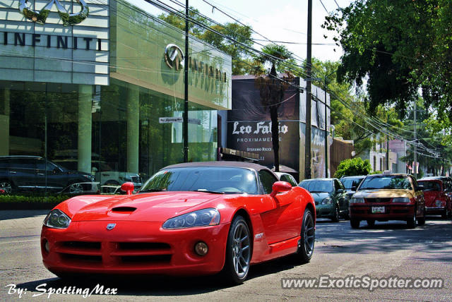 Dodge Viper spotted in Mexico City, Mexico