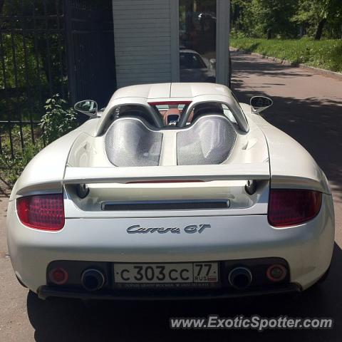 Porsche Carrera GT spotted in Moscow, Russia