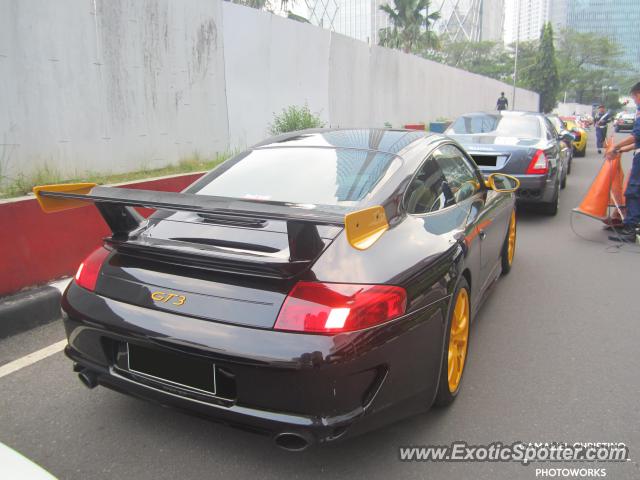 Porsche 911 GT3 spotted in Jakarta, Indonesia