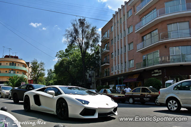 Lamborghini Aventador spotted in Mexico City, Mexico