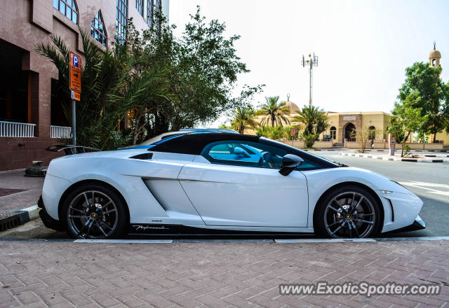 Lamborghini Gallardo spotted in Dubai, United Arab Emirates