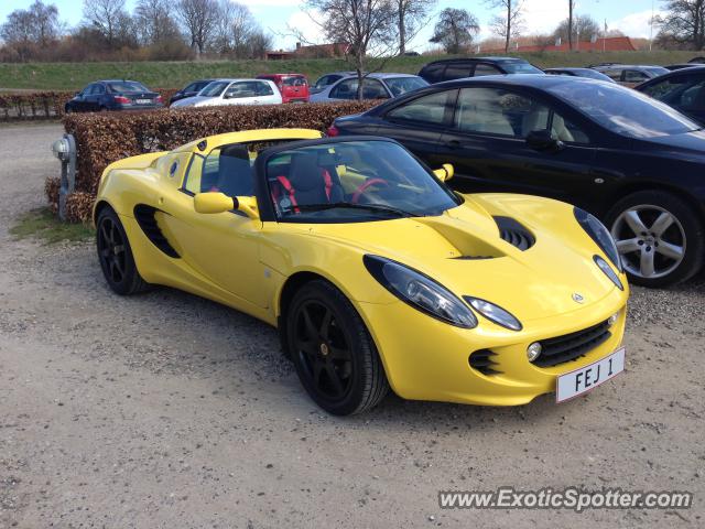 Lotus Elise spotted in Skjoldnæsholm, Denmark