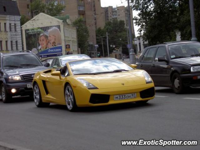 Lamborghini Gallardo spotted in Moscow, Russia