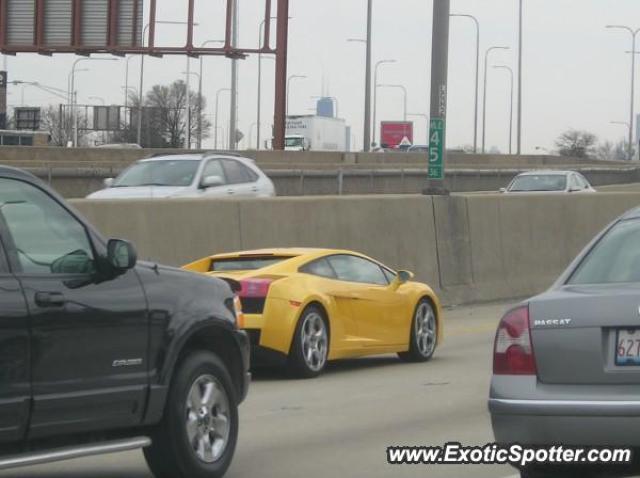 Lamborghini Gallardo spotted in Chicago, Illinois