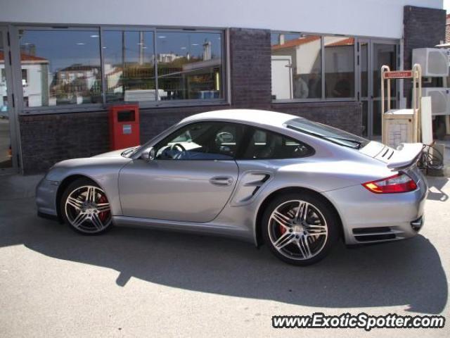 Porsche 911 Turbo spotted in Sable Olonne, France