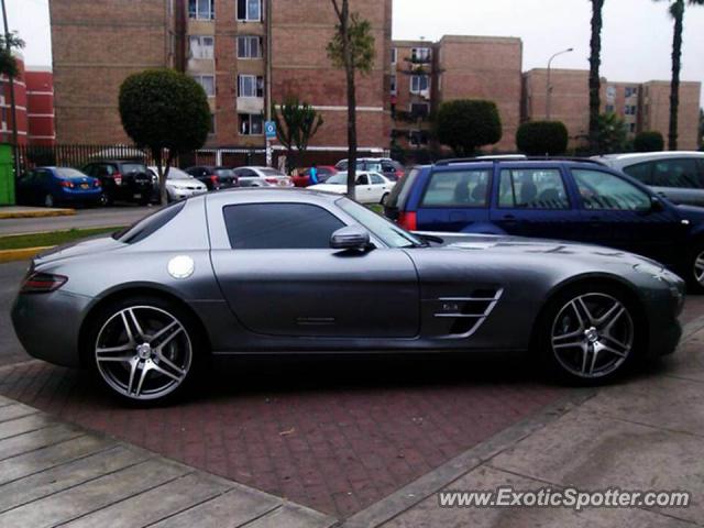 Mercedes SLS AMG spotted in Lima, Peru