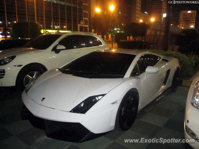 Lamborghini Gallardo spotted in Jakarta, Indonesia