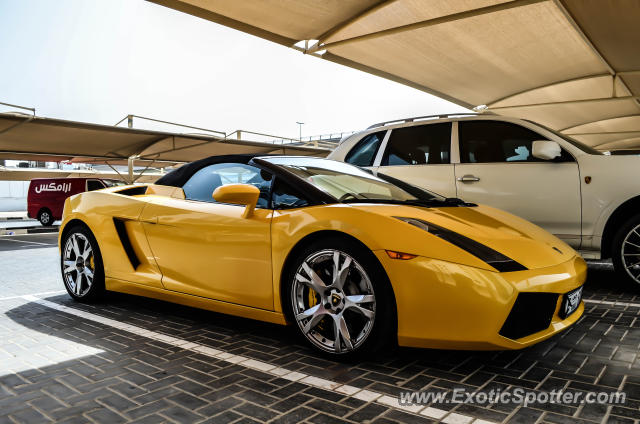 Lamborghini Gallardo spotted in Dubai, United Arab Emirates