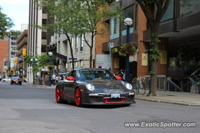 Porsche 911 GT3 spotted in Toronto, Canada