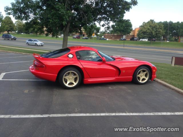 Dodge Viper spotted in Burnsville, Minnesota