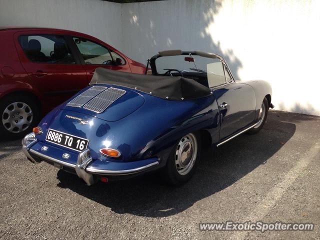 Porsche 356 spotted in Royan, France