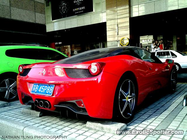 Ferrari 458 Italia spotted in Shanghai, China