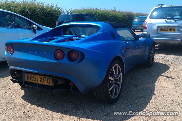 Lotus Elise spotted in Burgh Castle, United Kingdom