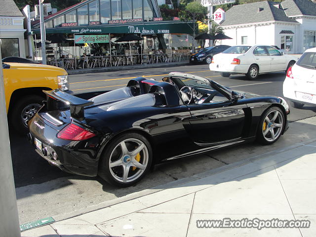 Porsche Carrera GT spotted in Los Angeles, California