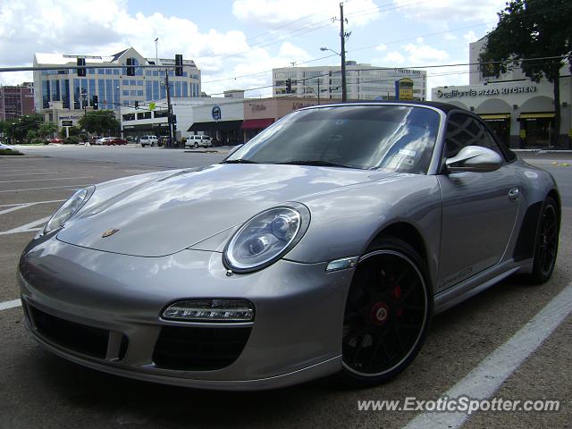 Porsche 911 spotted in Dallas, Texas