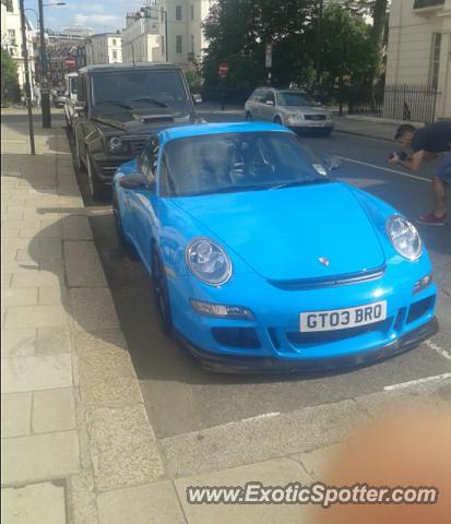 Porsche 911 GT3 spotted in London, United Kingdom